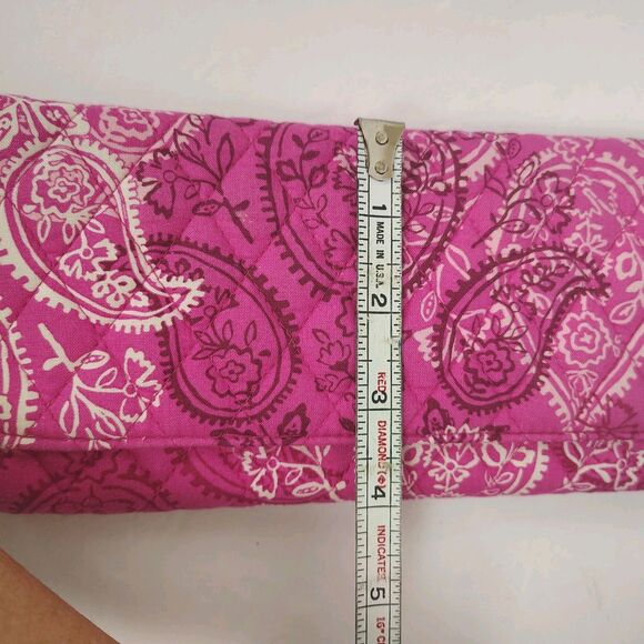 🩷 Vera Bradley Stamped Paisley Pink Large Trifold Wallet Retired Bandana - Picture 10 of 10